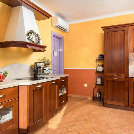 Goretini By Interhome *