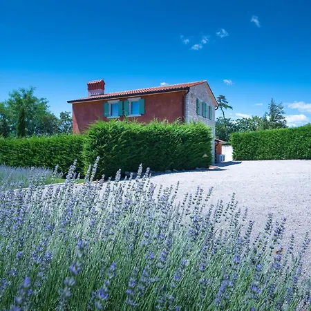 Goretini By Interhome בית נופש Nedeščina