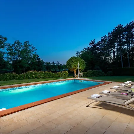 Goretini By Interhome בית נופש Nedeščina